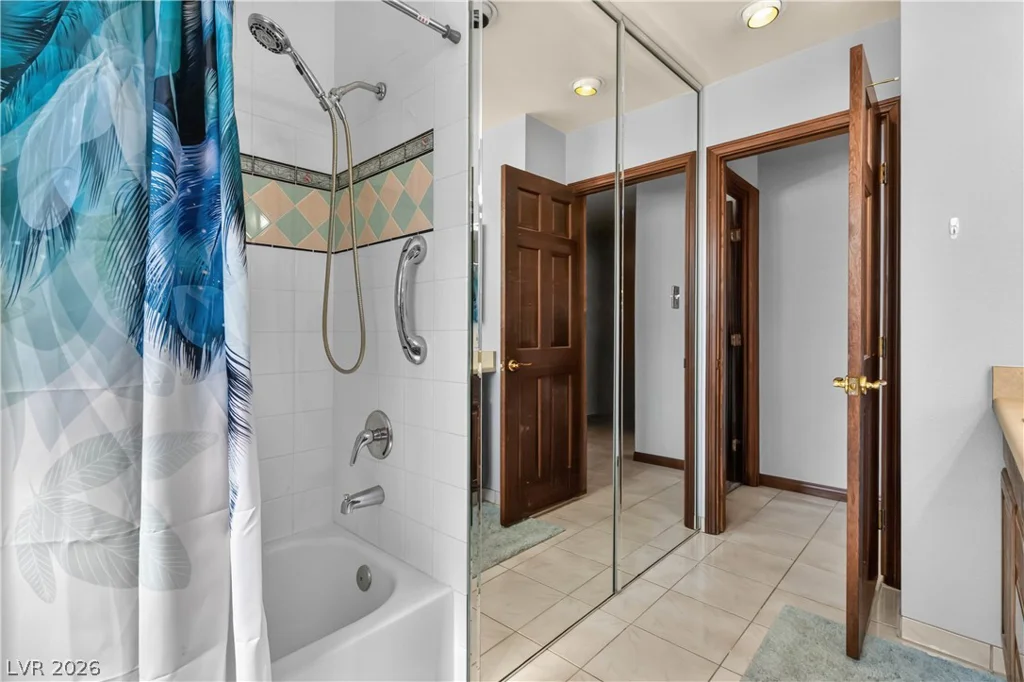 1727 Cherokee, Las Vegas, NV 89169