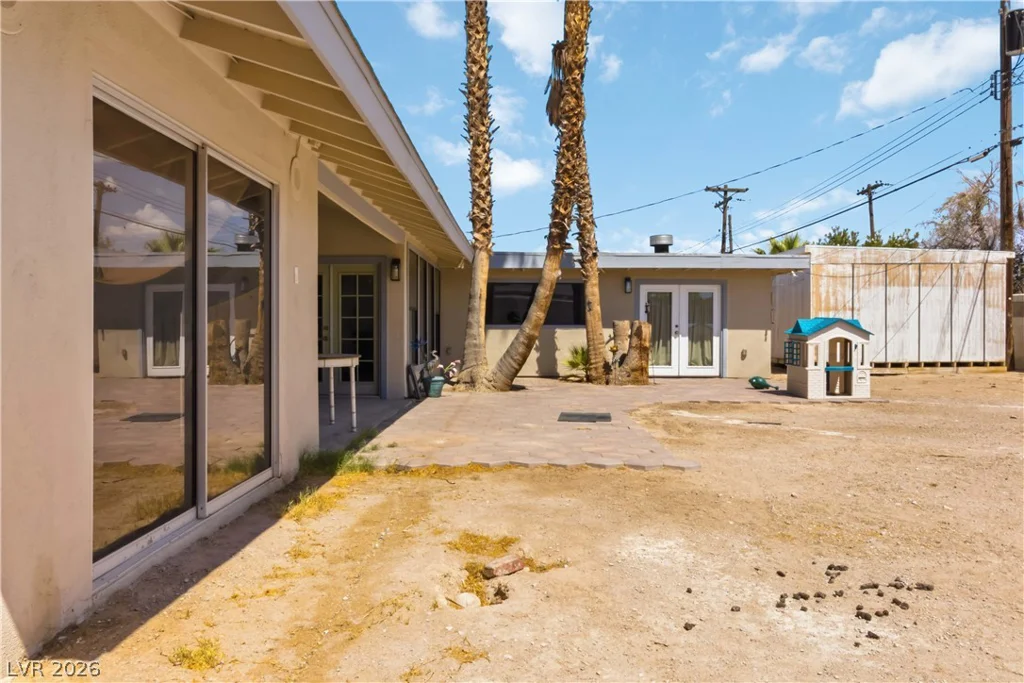 1727 Cherokee, Las Vegas, NV 89169