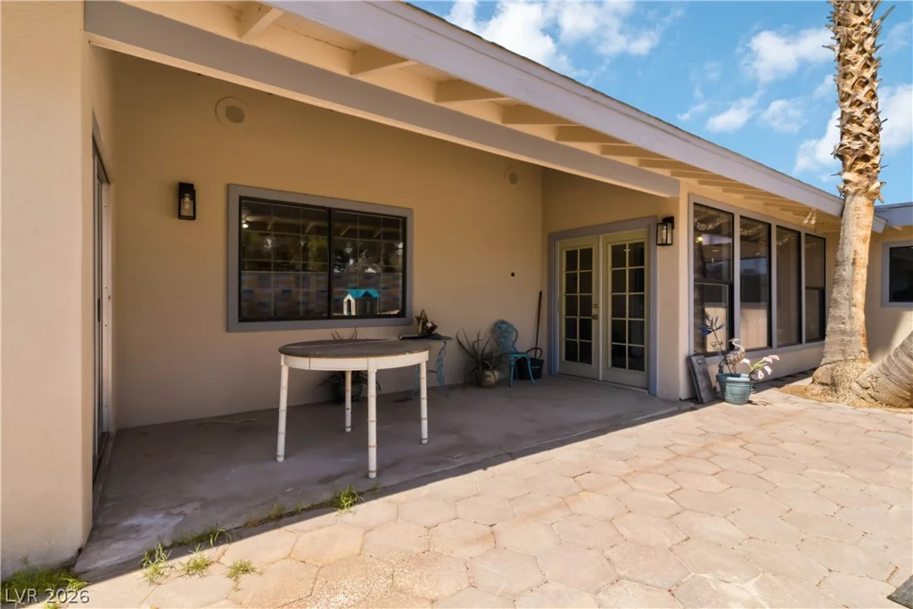 1727 Cherokee, Las Vegas, NV 89169