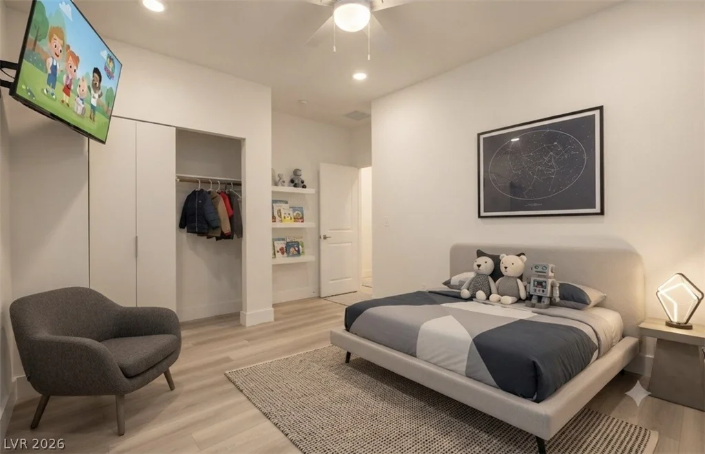 9958 Egan Valley, Las Vegas, NV 89166