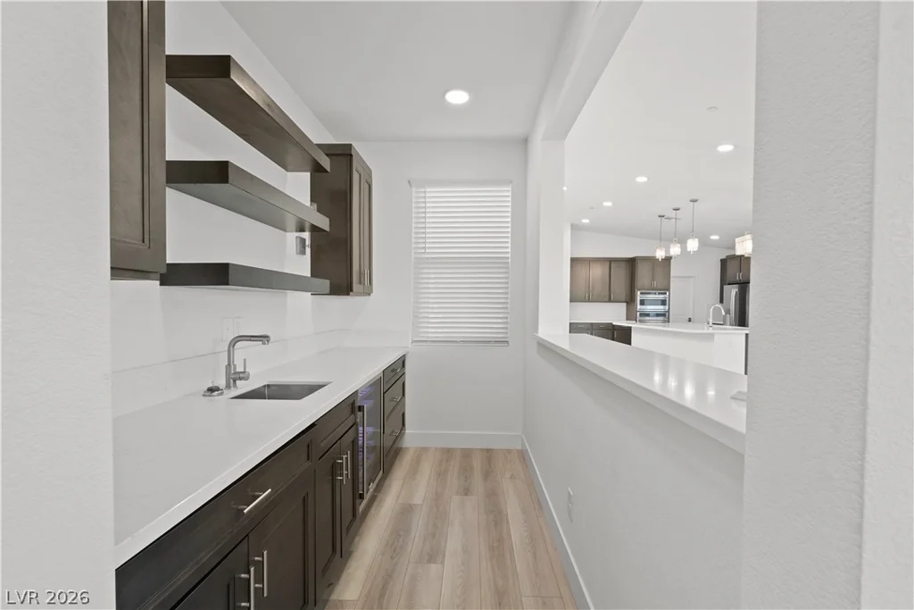 9958 Egan Valley, Las Vegas, NV 89166