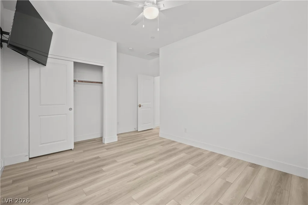 9958 Egan Valley, Las Vegas, NV 89166