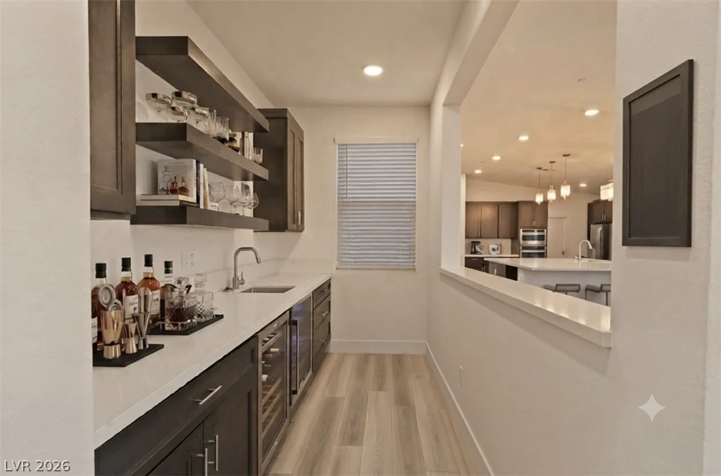 9958 Egan Valley, Las Vegas, NV 89166