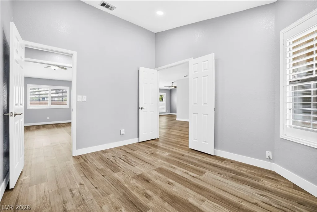 2803 Camelback, Henderson, NV 89074