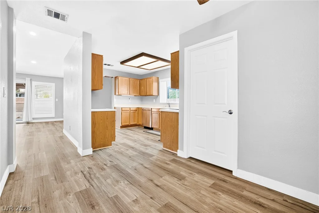 2803 Camelback, Henderson, NV 89074