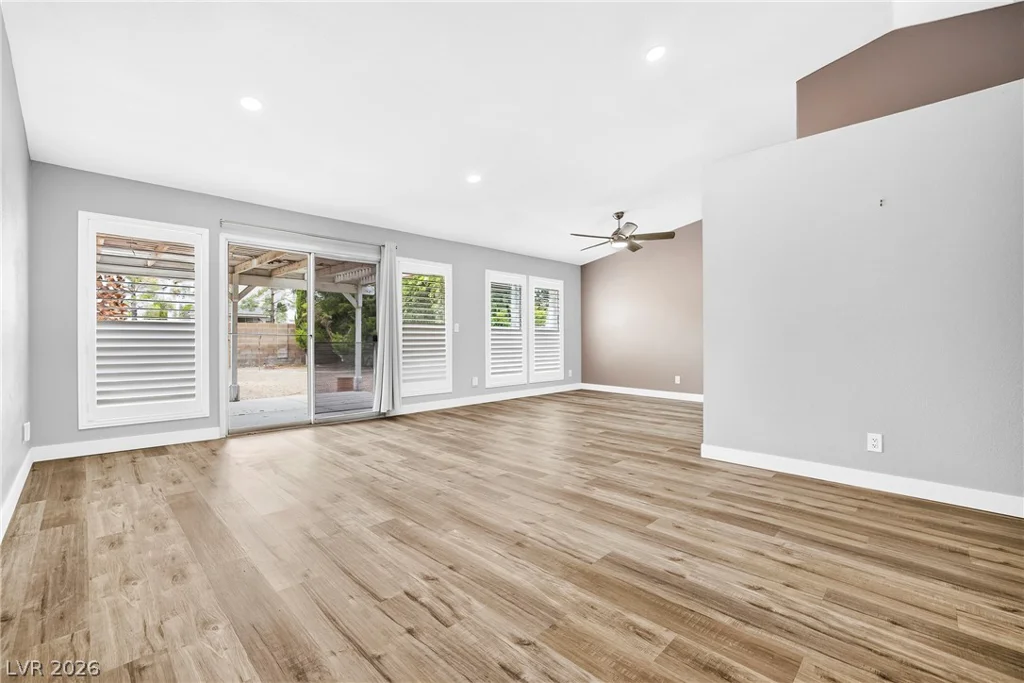 2803 Camelback, Henderson, NV 89074