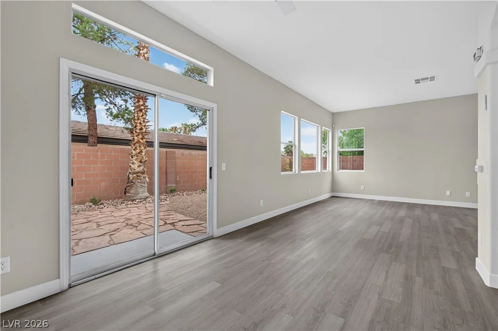 1836 Fossil Butte, North Las Vegas, NV 89032
