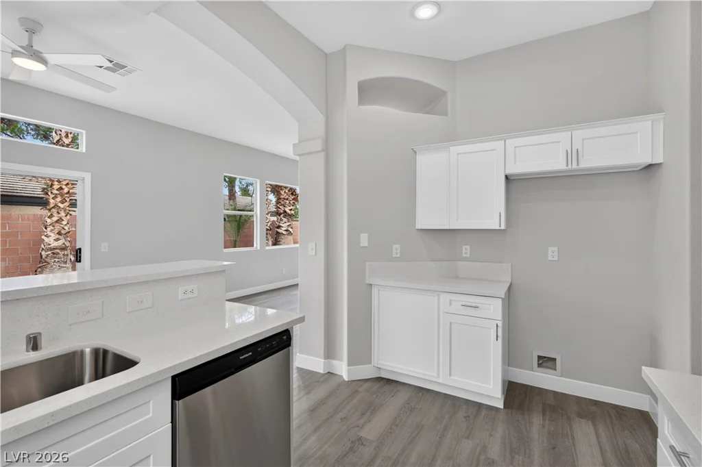 1836 Fossil Butte, North Las Vegas, NV 89032