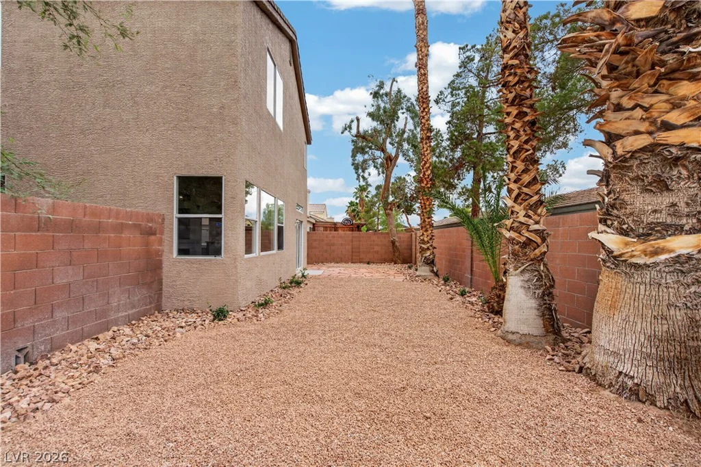 1836 Fossil Butte, North Las Vegas, NV 89032