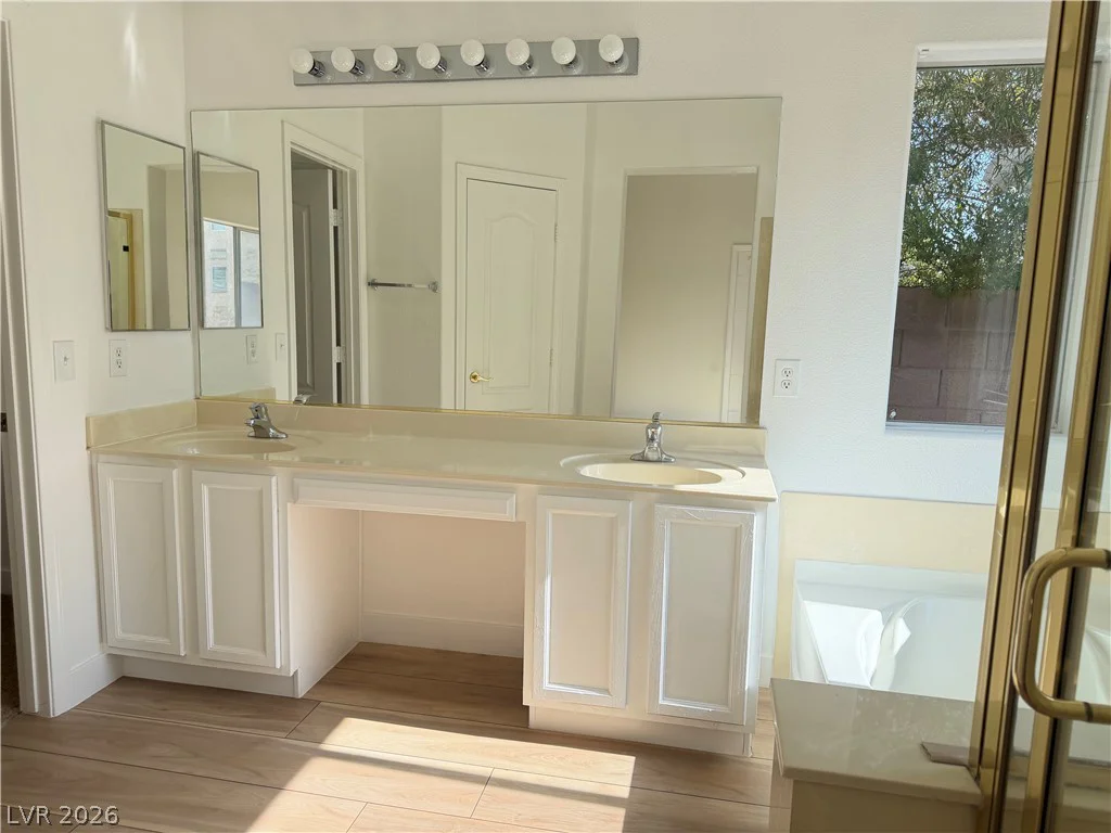 4044 Misty Lilac, Las Vegas, NV 89122