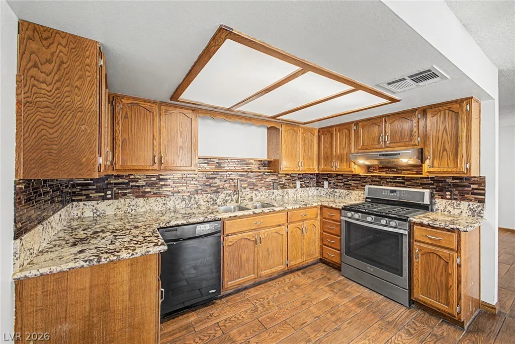 6643 Tropicana, Las Vegas, NV 89103