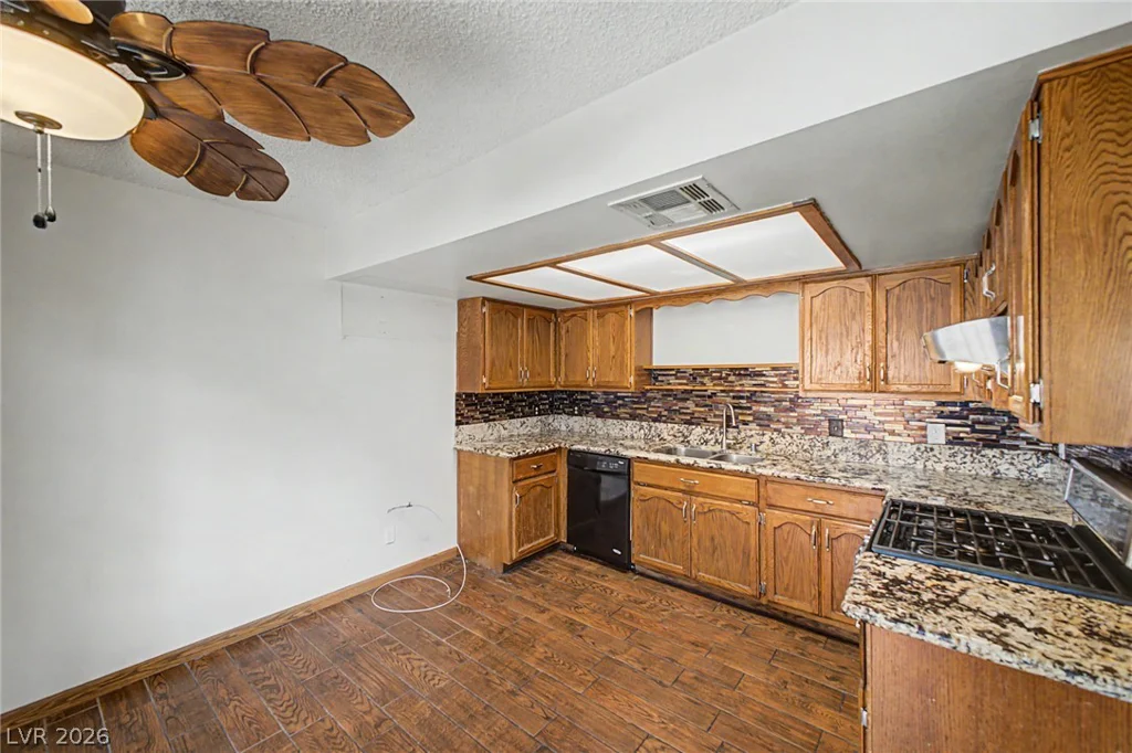 6643 Tropicana, Las Vegas, NV 89103