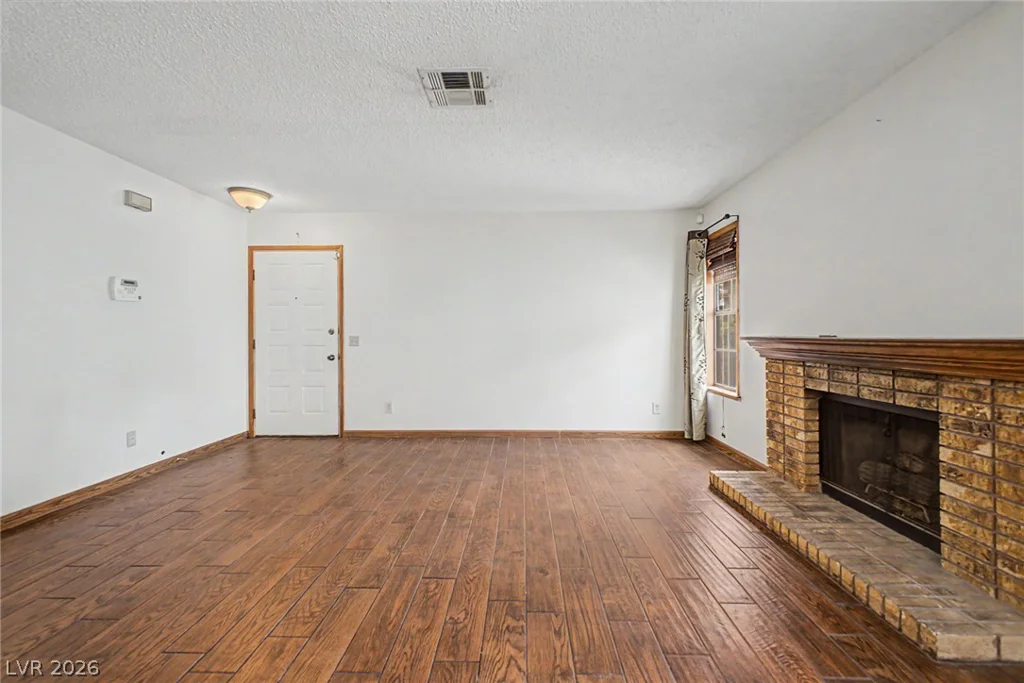 6643 Tropicana, Las Vegas, NV 89103