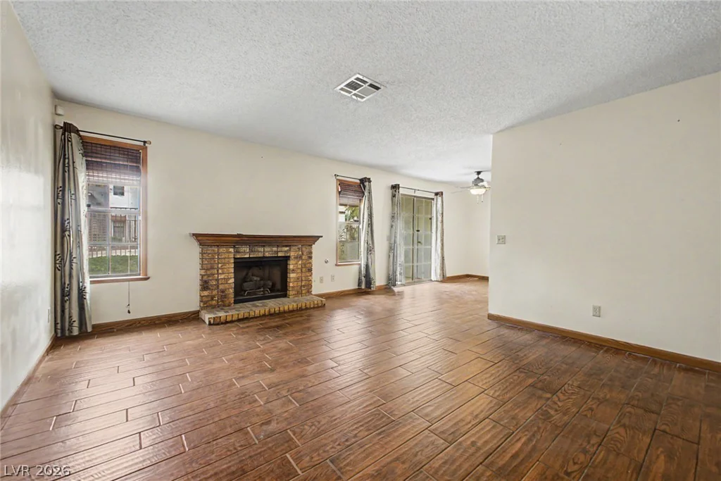 6643 Tropicana, Las Vegas, NV 89103