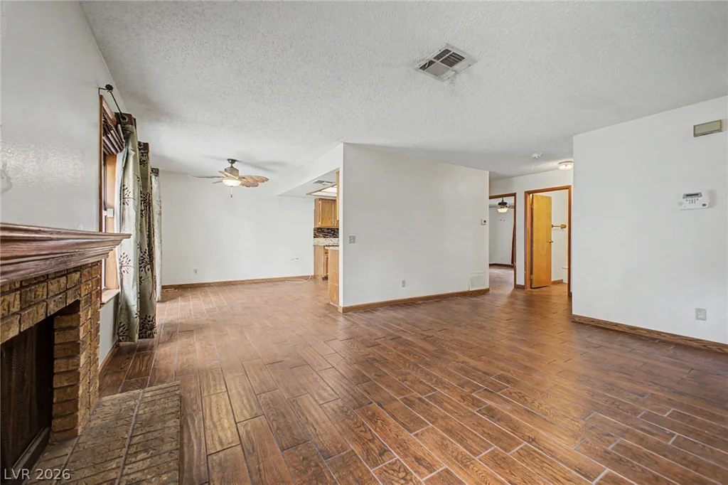 6643 Tropicana, Las Vegas, NV 89103