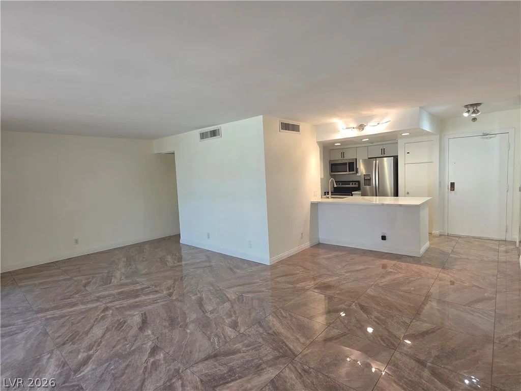 205 Harmon, Las Vegas, NV 89169