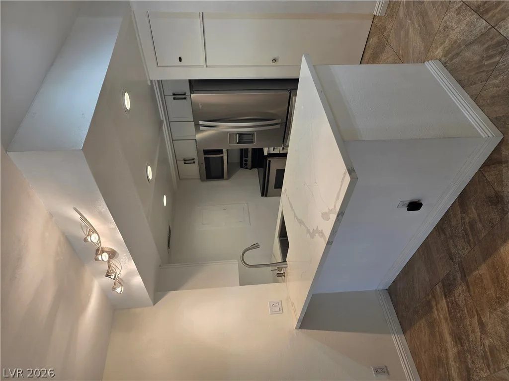 205 Harmon, Las Vegas, NV 89169