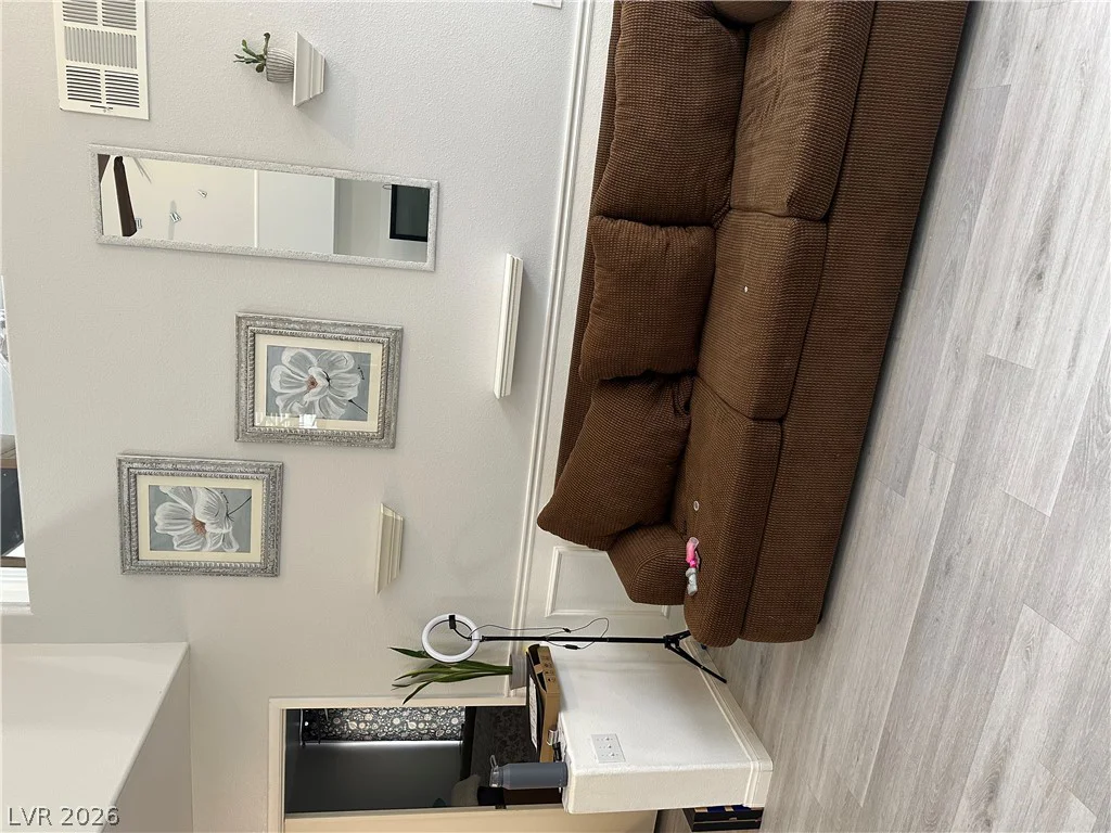 10126 Pennyroyal, Las Vegas, NV 89183
