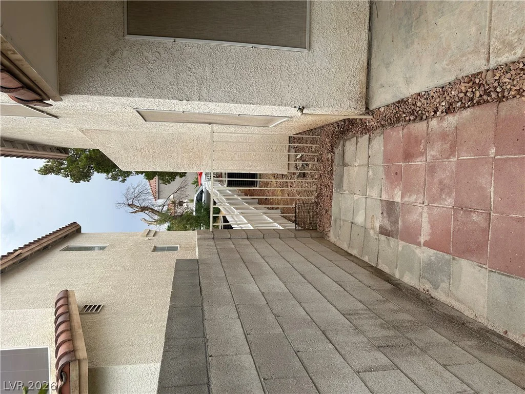 10126 Pennyroyal, Las Vegas, NV 89183