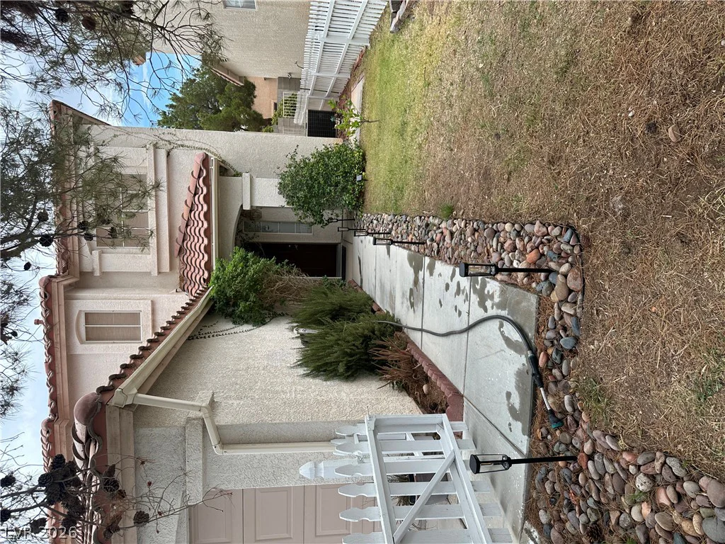 10126 Pennyroyal, Las Vegas, NV 89183