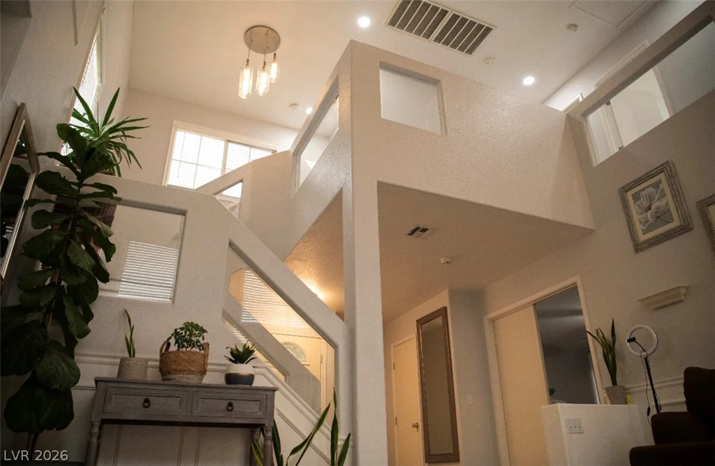 10126 Pennyroyal, Las Vegas, NV 89183