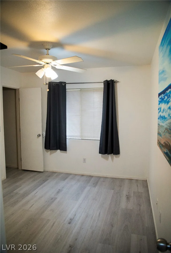 10126 Pennyroyal, Las Vegas, NV 89183