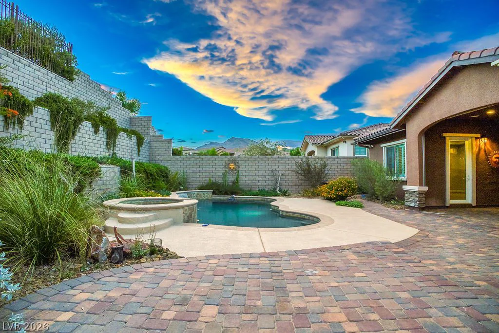 257 Evante, Las Vegas, NV 89138