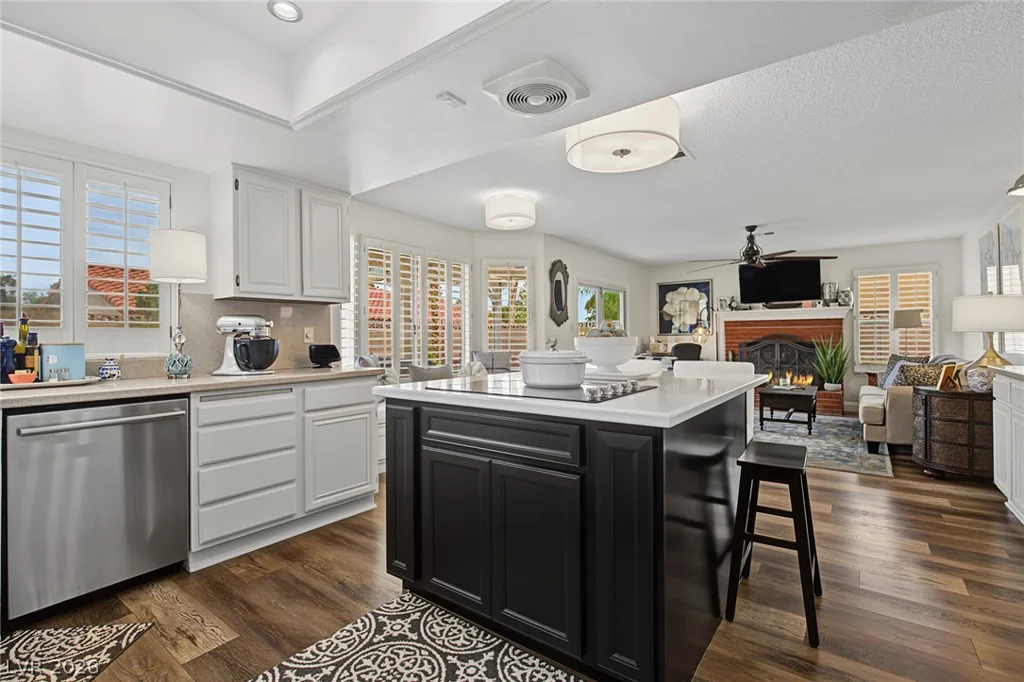 8420 Eddy Stone, Las Vegas, NV 89117