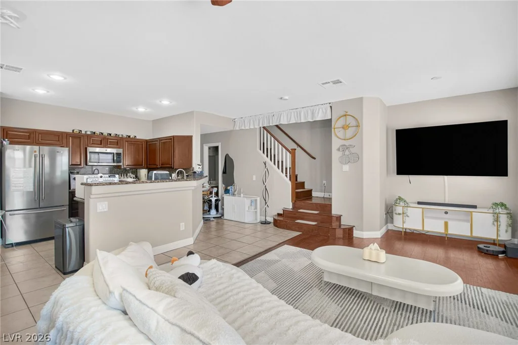 6749 Lookout Lodge, North Las Vegas, NV 89084