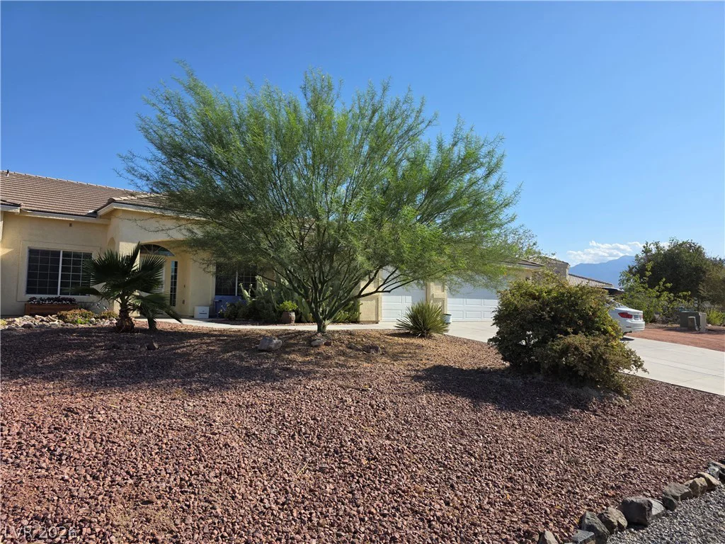 4730 Stoneham, Pahrump, NV 89061