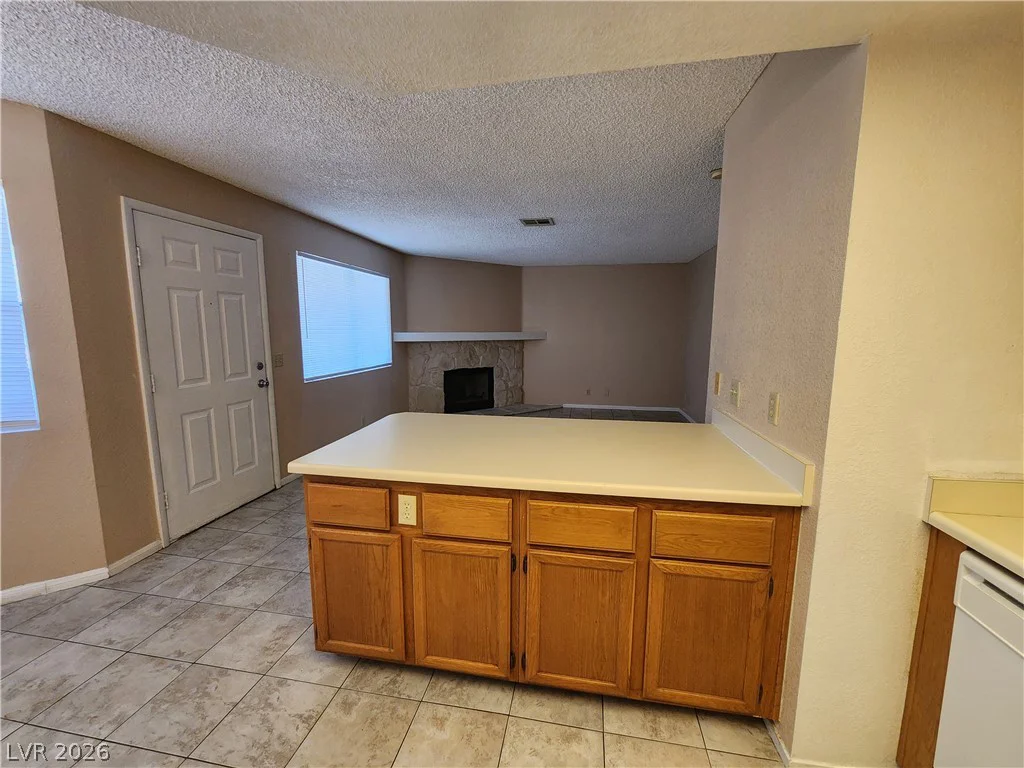 1412 Oak Rock, Las Vegas, NV 89128