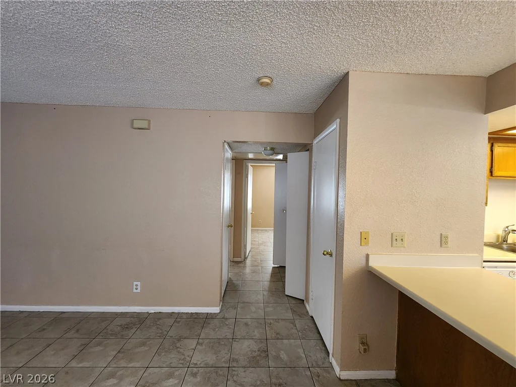 1412 Oak Rock, Las Vegas, NV 89128
