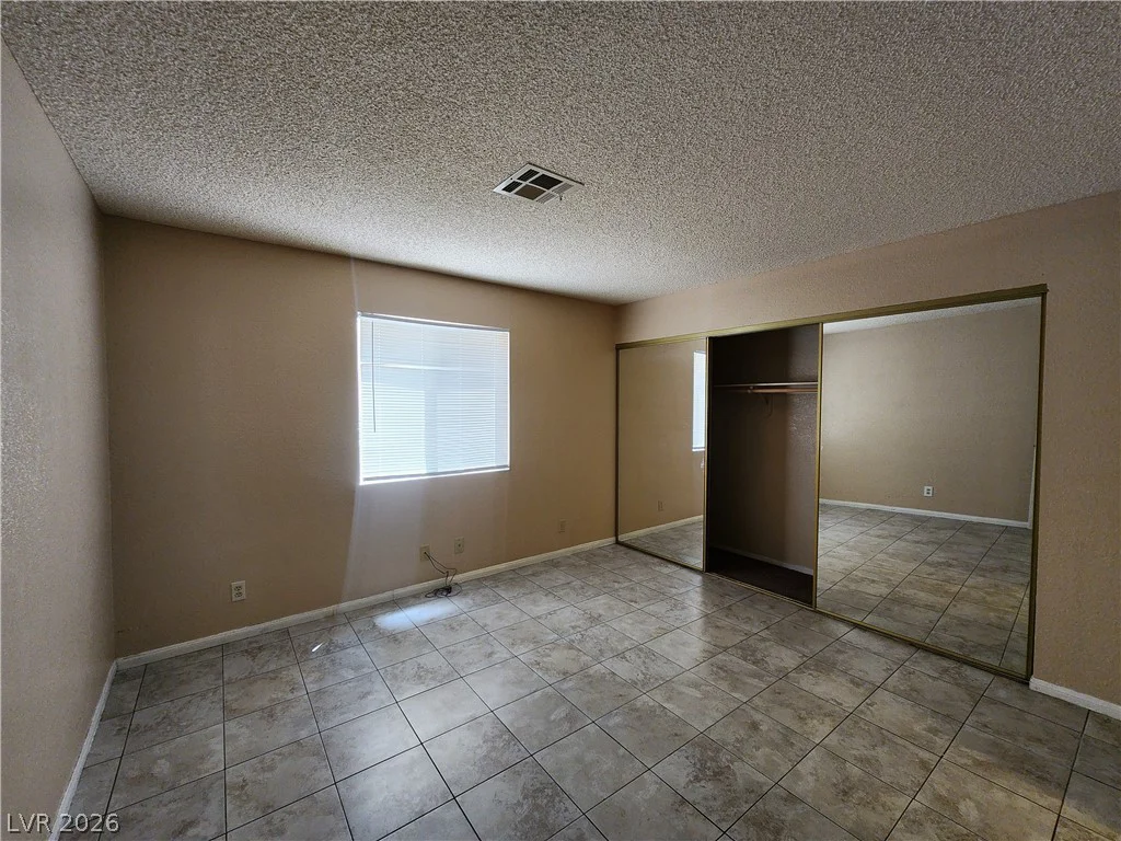 1412 Oak Rock, Las Vegas, NV 89128