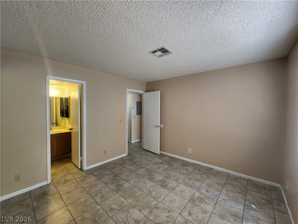 1412 Oak Rock, Las Vegas, NV 89128