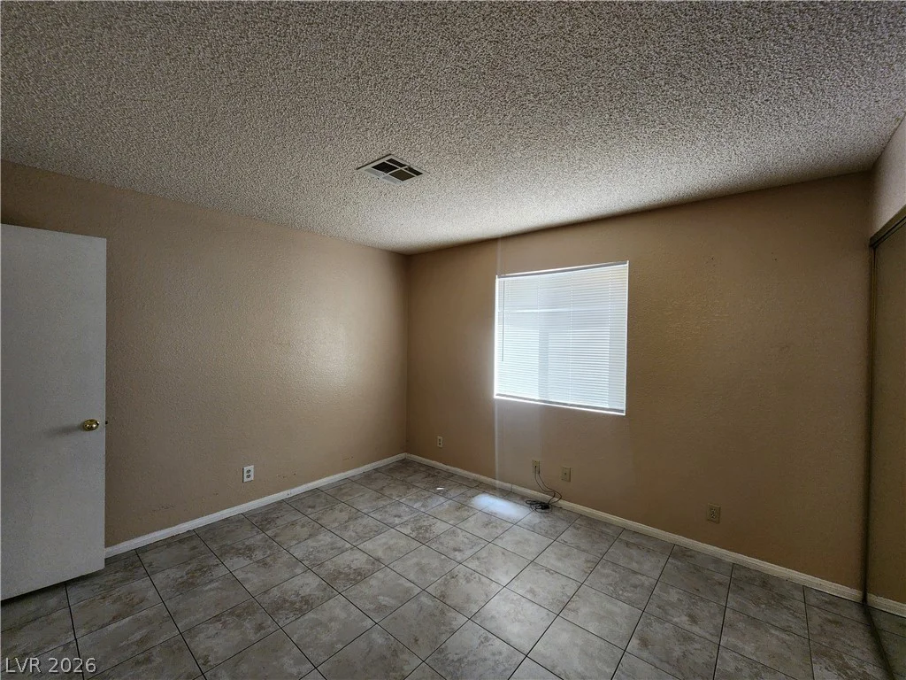 1412 Oak Rock, Las Vegas, NV 89128