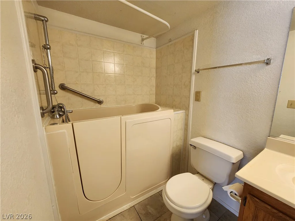 1412 Oak Rock, Las Vegas, NV 89128