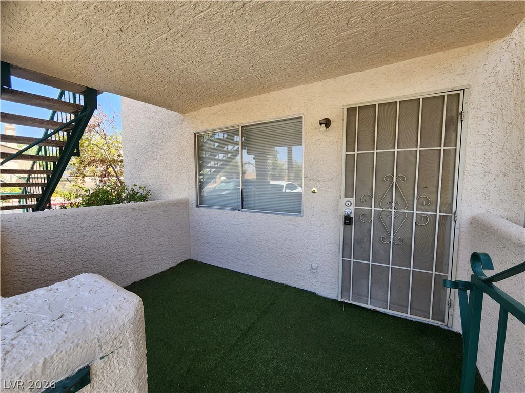 1412 Oak Rock, Las Vegas, NV 89128