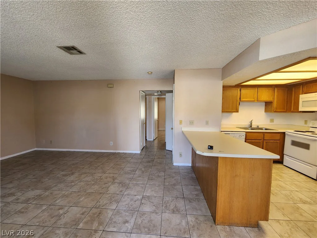 1412 Oak Rock, Las Vegas, NV 89128