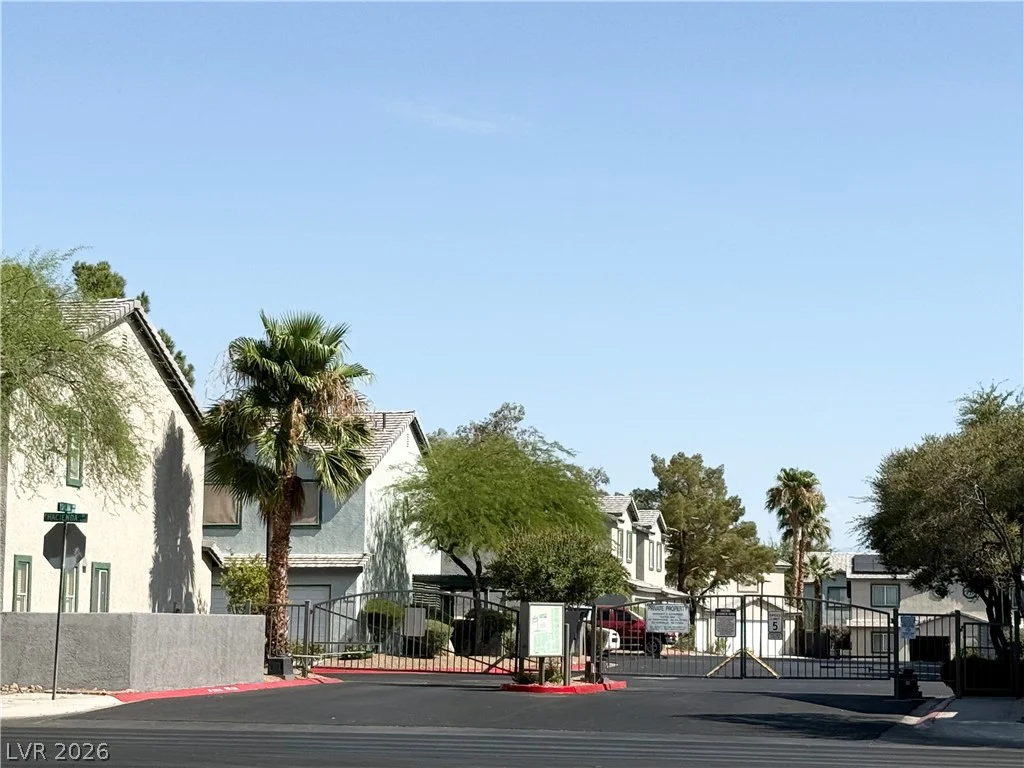 5246 Souvenir, Las Vegas, NV 89118