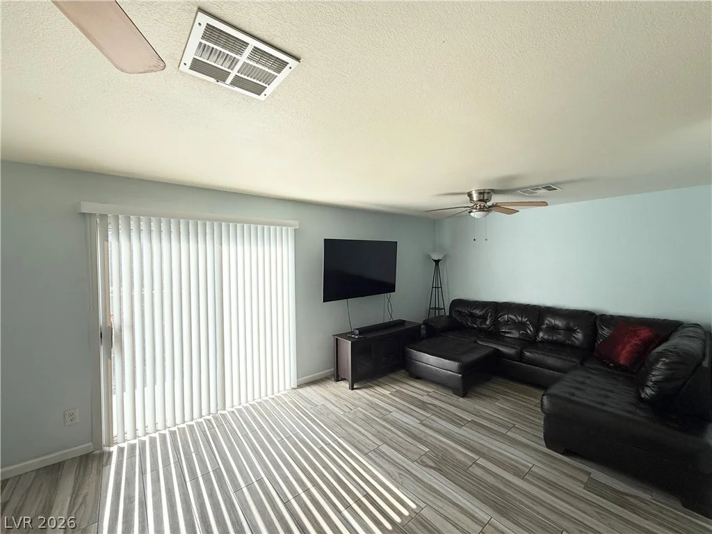 5246 Souvenir, Las Vegas, NV 89118