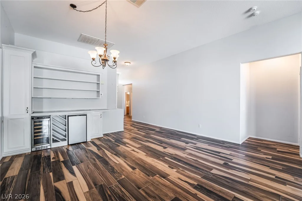 8528 Bandits Bluff, Las Vegas, NV 89143