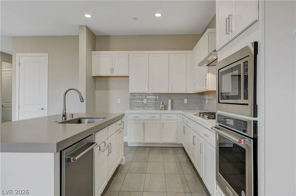 8946 Antora Summit, Las Vegas, NV 89166