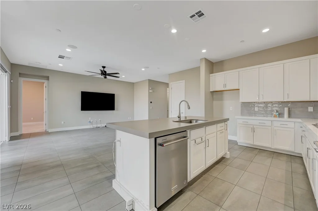 8946 Antora Summit, Las Vegas, NV 89166