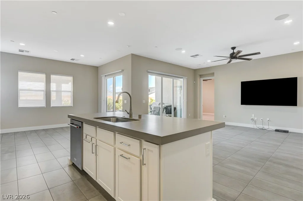 8946 Antora Summit, Las Vegas, NV 89166