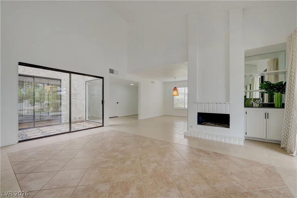 2695 San Lago, Las Vegas, NV 89121