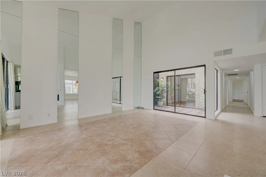 2695 San Lago, Las Vegas, NV 89121