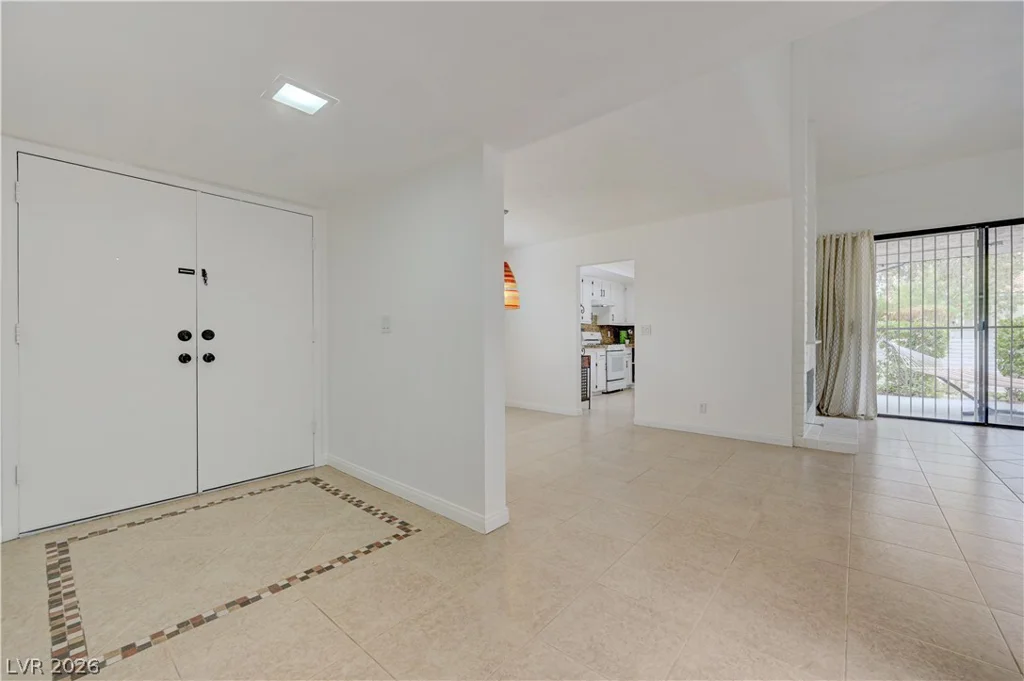 2695 San Lago, Las Vegas, NV 89121