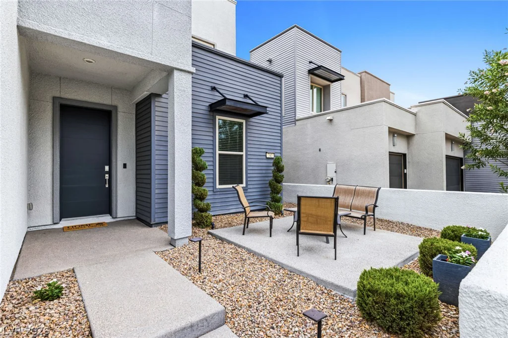 743 Glowing Horizon, Henderson, NV 89052
