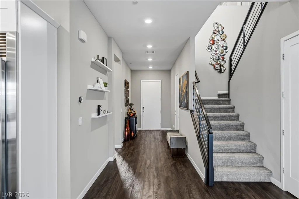 743 Glowing Horizon, Henderson, NV 89052