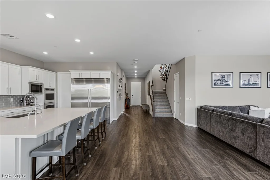 743 Glowing Horizon, Henderson, NV 89052